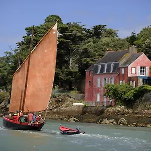 https://maison-de-ville-sauna-a-de-15min-a-pied-du-centre.inbrittany.com